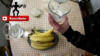 BATIDO NATURAL PARA GANAR MASA MUSCULAR  51 gr PROTEÍNA [upl. by Holtorf417]