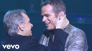 Michel Sardou Garou  La rivière de notre enfance Live Officiel Marseille 2005 [upl. by Ayita]