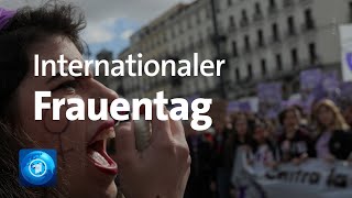 Demonstrationen für Gleichberechtigung am Weltfrauentag [upl. by Karna56]